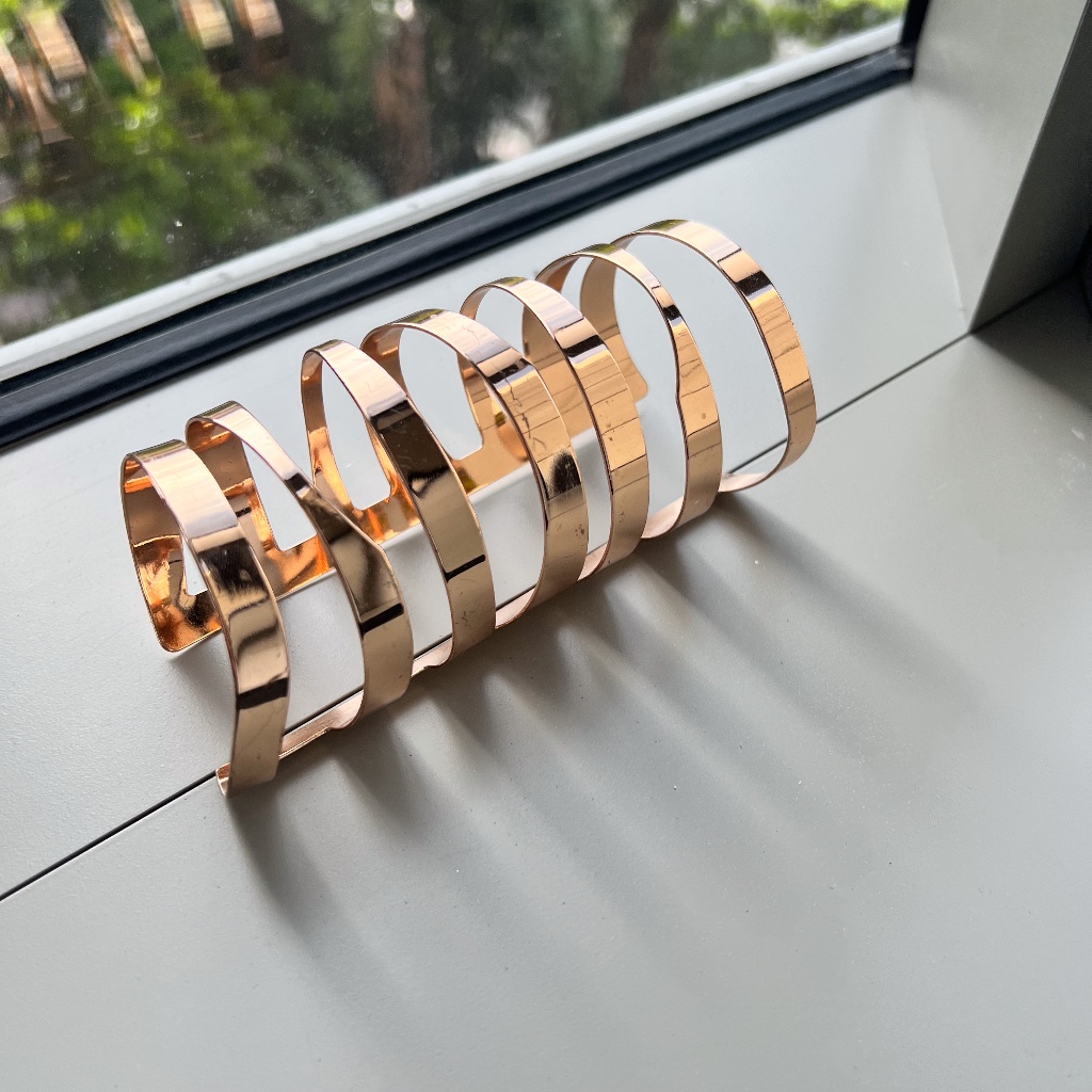 Gold Strap Cuff Armband